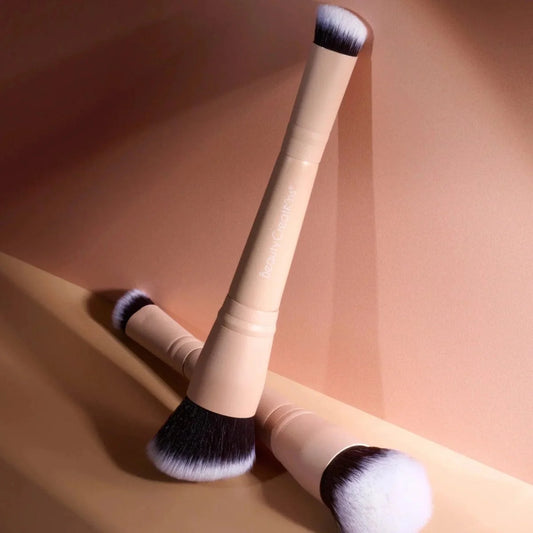 Brocha de Maquillaje para contorno e iluminador - Beauty Creations